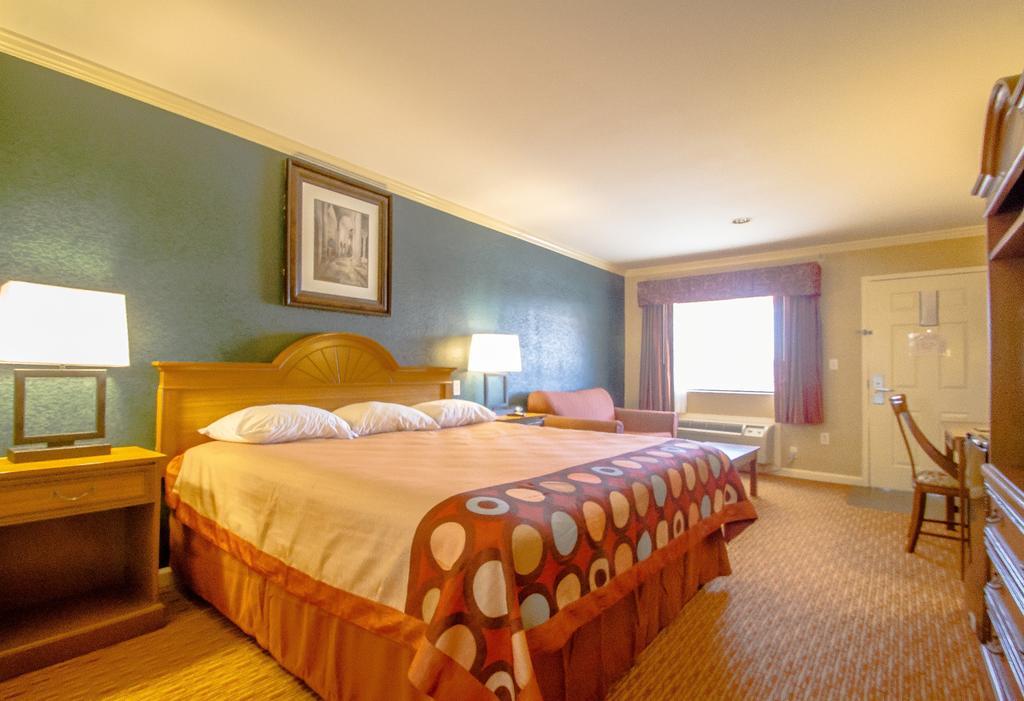Super 8 By Wyndham Covington Hotel Kültér fotó